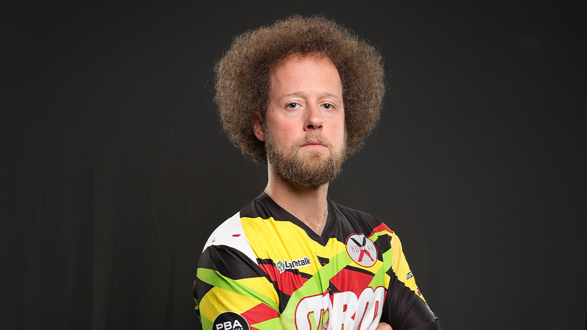 カイル・トループ、ビンテージボールで魅せる！レトロ比較が話題に