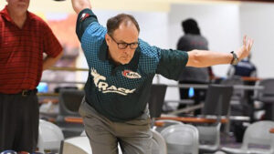 コイヴニエミ、PBA50メジャー制覇。自宅地下レーンでの異例決戦を制す
