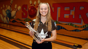サラ・クラッセンがPWBAでプロ初優勝！予選首位から決勝260点で頂点へ